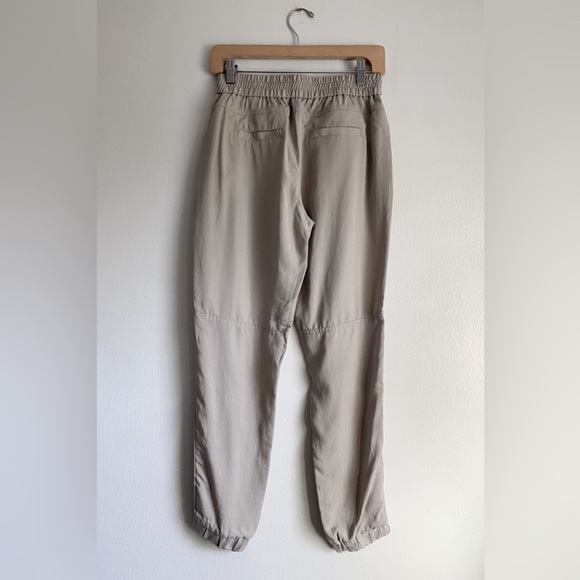 Banana Republic Cargo Jogger Pants Khaki Pull On Elastic Waist Military Utility - Picture 5 of 10